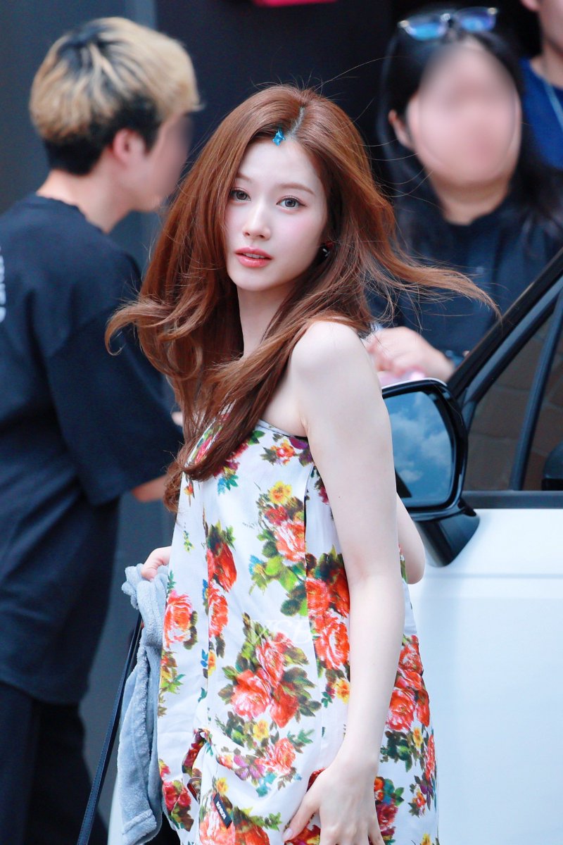 VSB_1229's tweet photo. 260618 
#트와이스 #TWICE #사나 #SANA #サナ https://t.co/poxct5wPI0