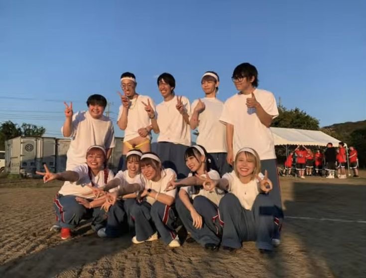 TGSWAOC's tweet photo. @xclfj @vVc1o_ @4xnu_ @nqljz https://t.co/BsrDhC22OB