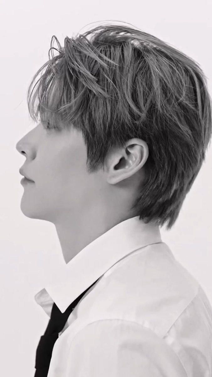 EUNSEOK_TH's tweet photo. คนเราจะหล่อเท่ดูดีแบบทุกทิศทางได้ขนาดนี้เลยเหรอคะ ทุกคนหาทางหนีเจอไหมคะ ในส่วนของแอดมินนั้นไม่มีทางหนีแล้วค่ะ ทางไหนก็หนีไม่พ้นความหล่อเท่ของคุณซง อึนซอกผู้นี้นี่เอง 🔥😎 https://t.co/oeWcZJEb3V