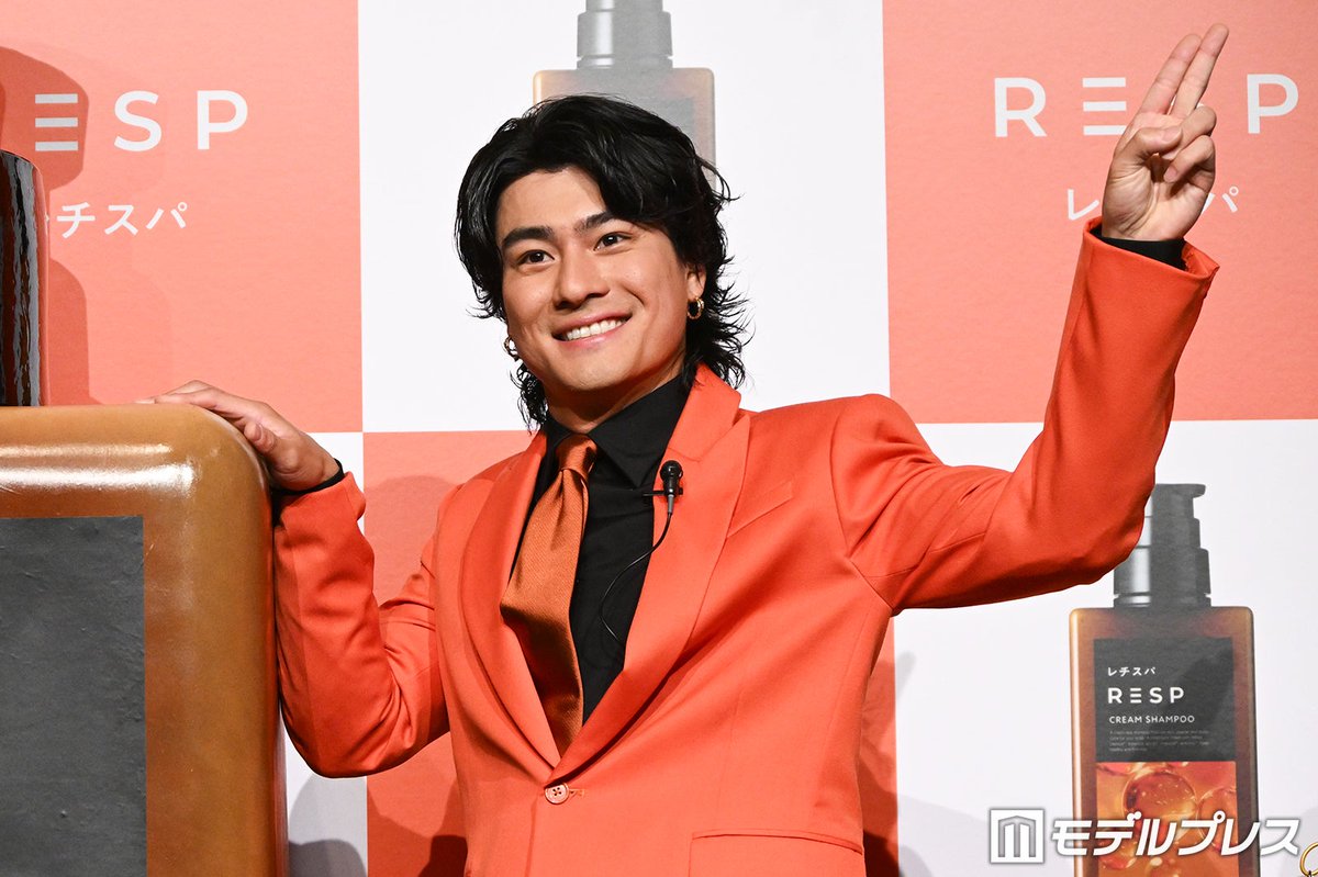 modelpress's tweet photo. SixTONES森本慎太郎「火薬が頭に入ったり」
アイドルならではのヘアケア事情明かす🔥

“ワイルドな人間”から新たな一面も発見✨
「田んぼで田植えしたりだとか…」
https://t.co/gNCF3I3CpP

レチスパアンバサダー就任＆新CM発表会🧴 https://t.co/u7ekdpuBuN