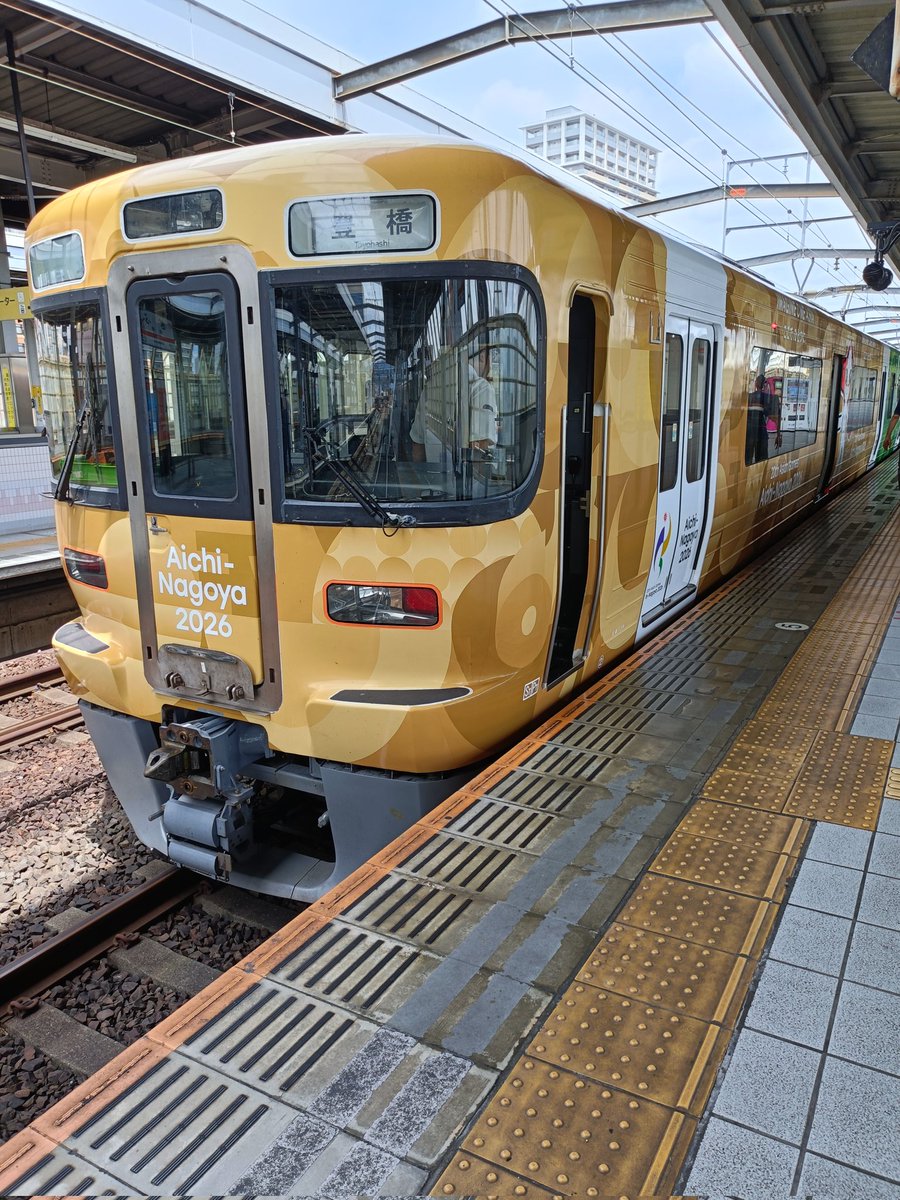 yukix396's tweet photo. お初にお目にかかります🤳
313系ラッピング https://t.co/ahYu2UknM2