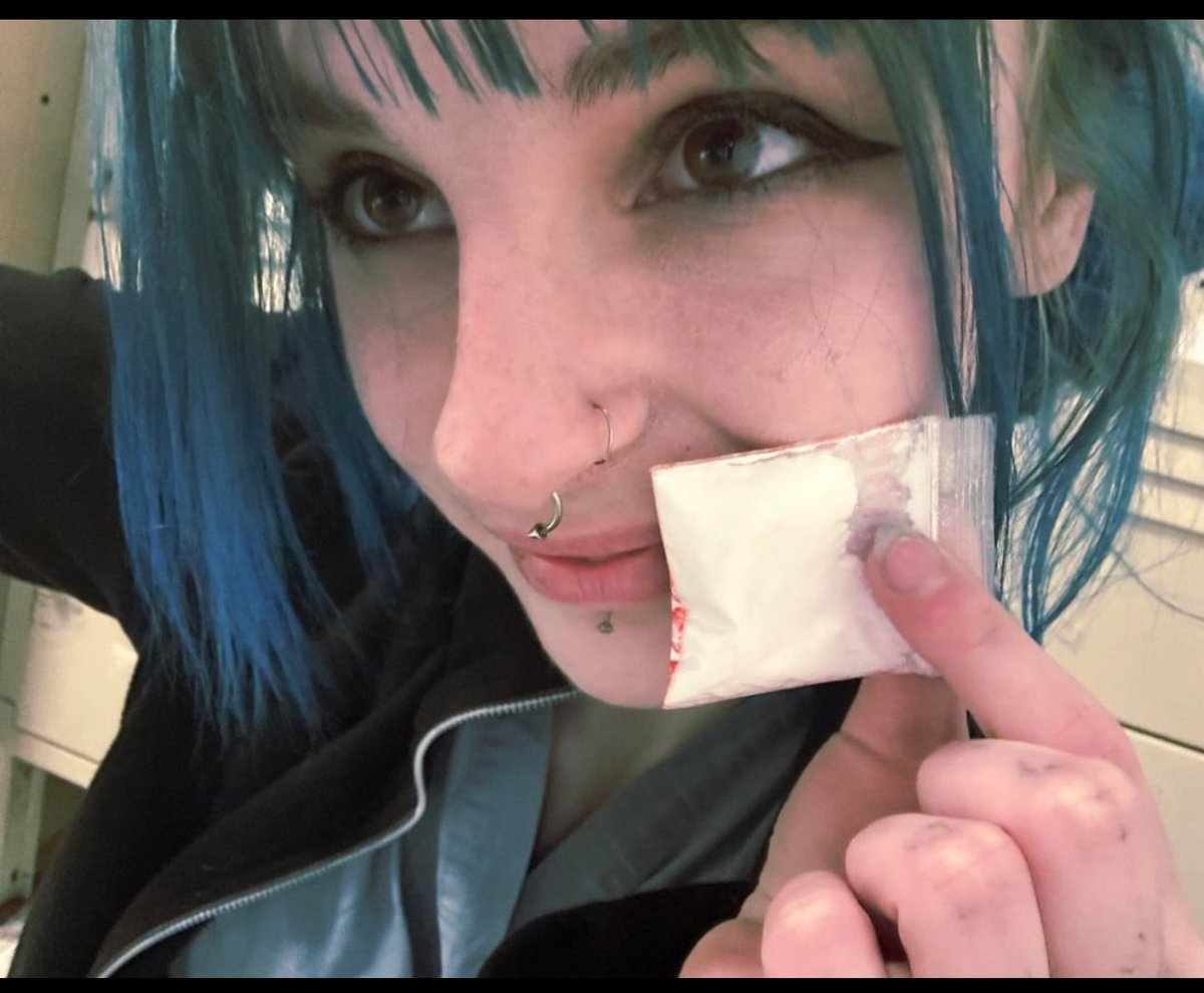 methtwtt's tweet photo. Getting spun and so much horny anyone up for ? #drugtwt #coketwt https://t.co/yoGY44EtqE