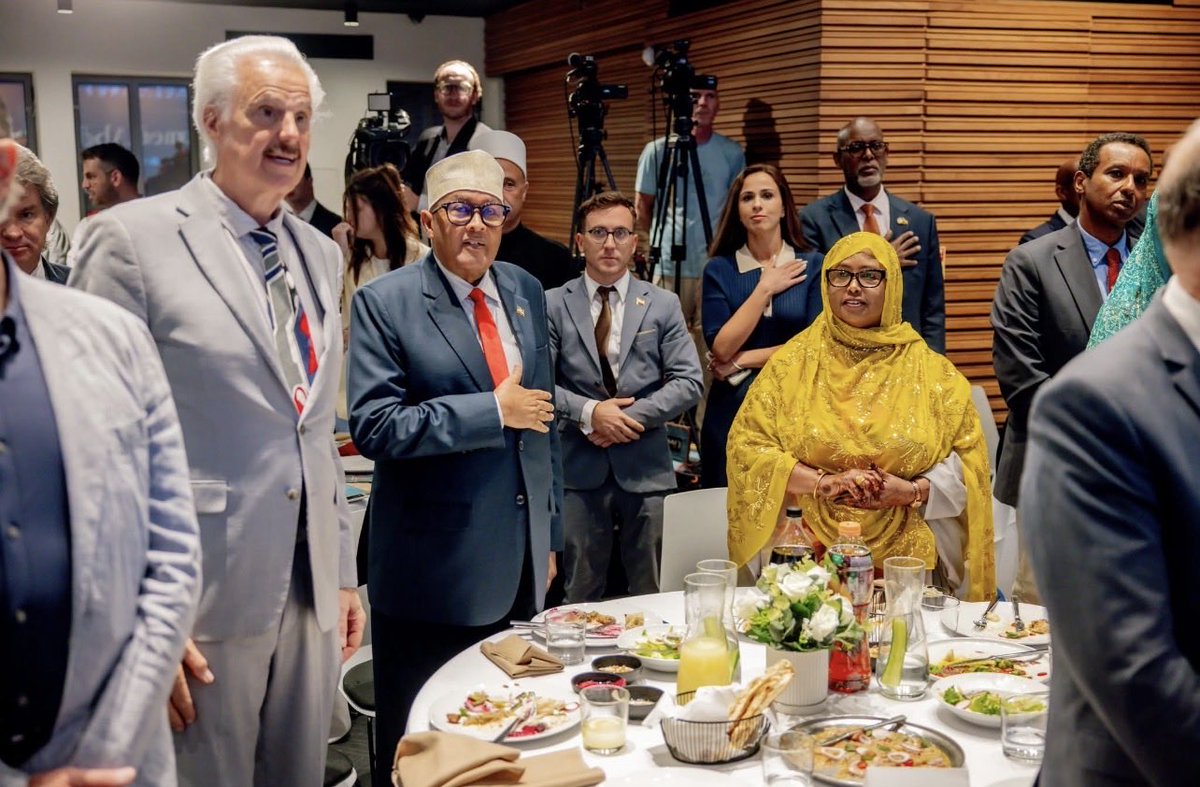 PolycarpMDM's tweet photo. Rais wa Somaliland pamoja na Mke wake wakiwa katika ziara yao nchini Israel. 🇸🇴🤝🇮🇱 https://t.co/sMcyp2XCD4