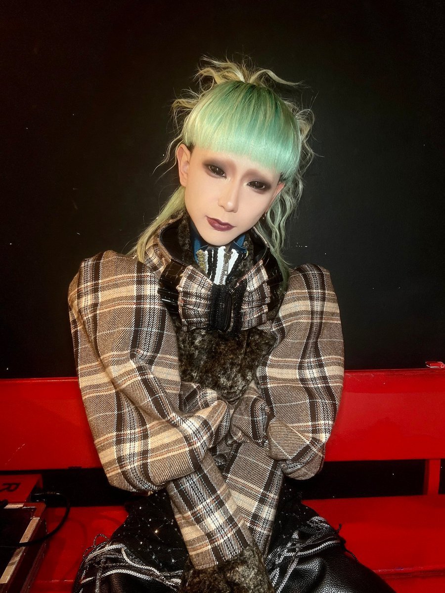ACKookee's tweet photo. Hi vktwt, I'm looking for old Yukichi (sugar) cheki!
 
Jam:
- 2024/8/19 : bagusami (first live)

JUICE:
 - 2025/5/18: 二転三転 無料の宴ツアーfinal-
- 2025/7/11: ヘヴンのお祭り☆天まで飛ぼう！

Please check the pictures below and if you have a spare one please contact me🙇‍♀️ #vkei https://t.co/Z8wMicIUVX