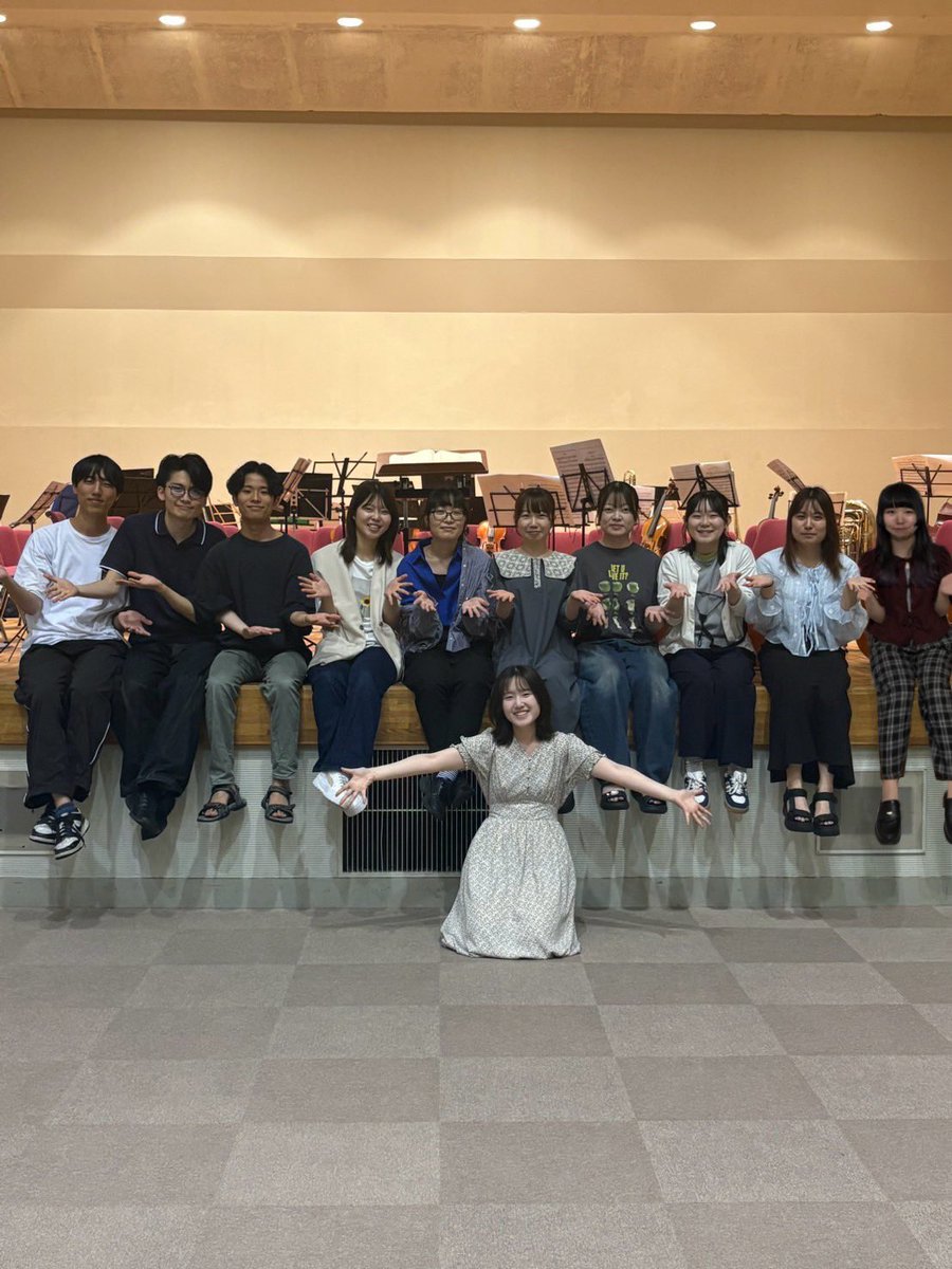 KindaiPhil's tweet photo. こんにちは、学指揮＆PL＆団長です。

気づけば私たちの代になって初めての大きな演奏会。
本当に間に合うのか、、と焦ることもたくさんありました。
時間がなかったり、トラブルがあったり、、それでも団員みんなでここまで駆け抜けてきました。支えてくださったたくさんの方々に感謝いたします。 https://t.co/VTUe1mtao0