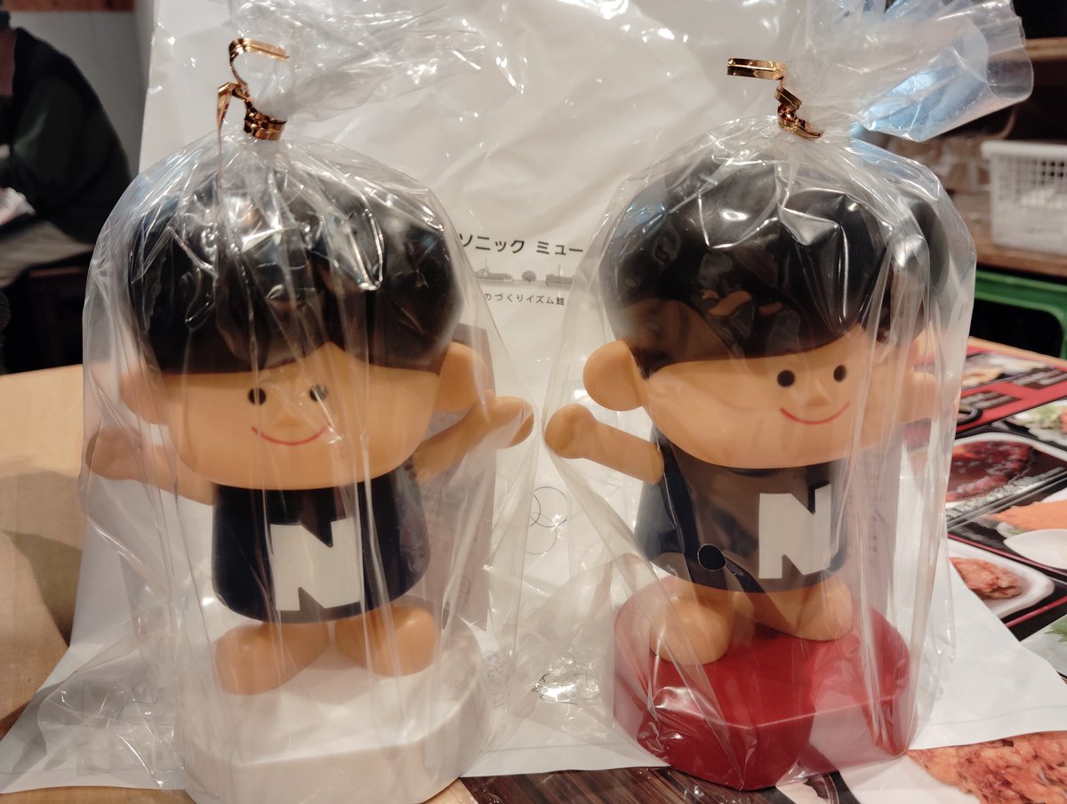 df5066's tweet photo. おみやげはナショナル坊やの貯金箱。
意外とデカイ。たくさん貯まりそう（笑） https://t.co/19hTgjhwHU