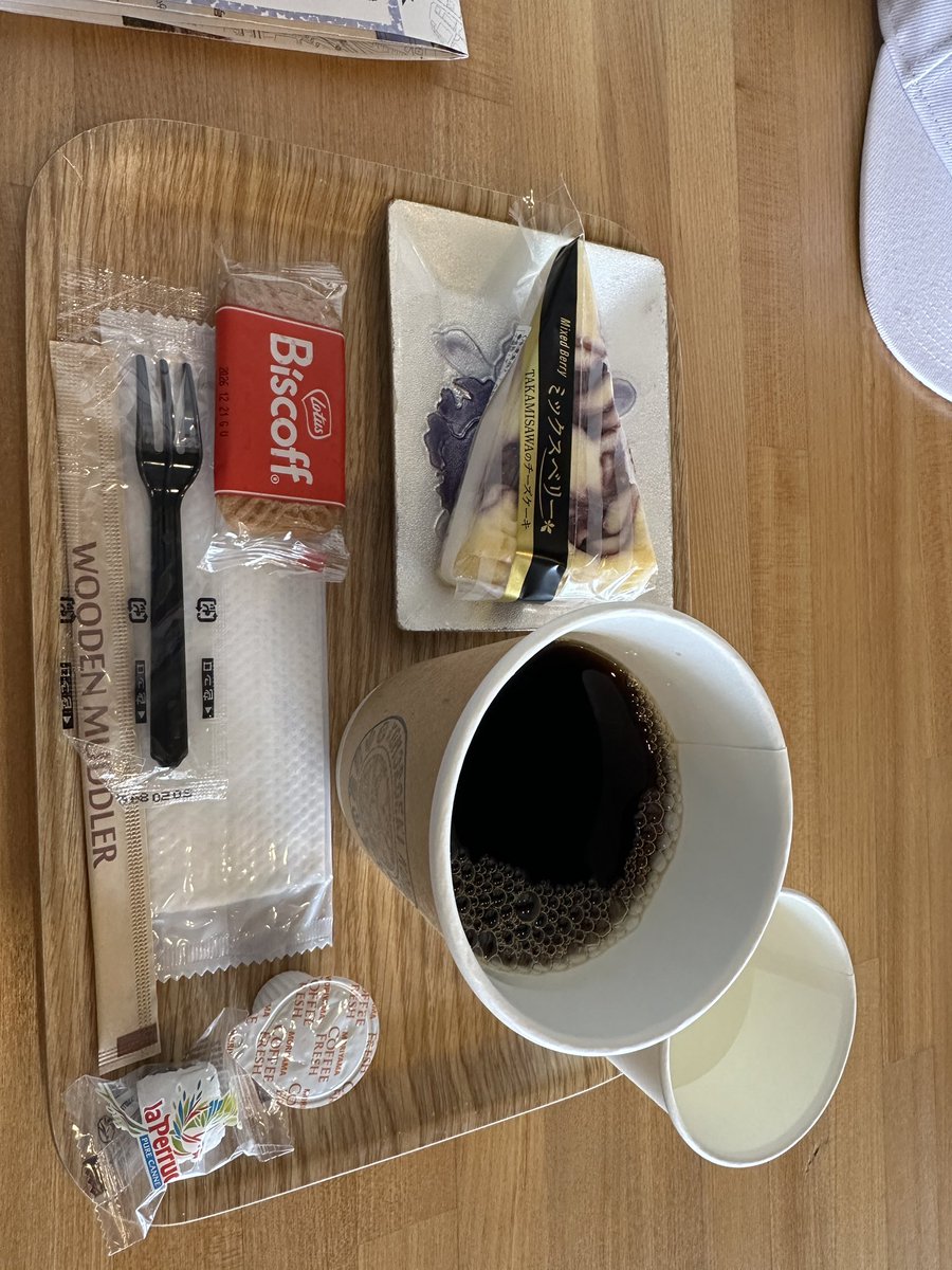n_of4's tweet photo. 武士は西洋文化を取り入れるのも必要。 https://t.co/XL7P7W2zVE