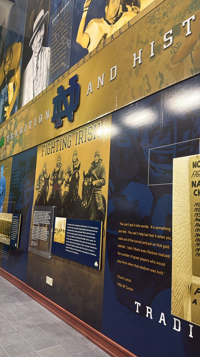 GabeRoselliQB1's tweet photo. University of Notre Dame Visit!🔵🟡 https://t.co/G4qNZFLDN7