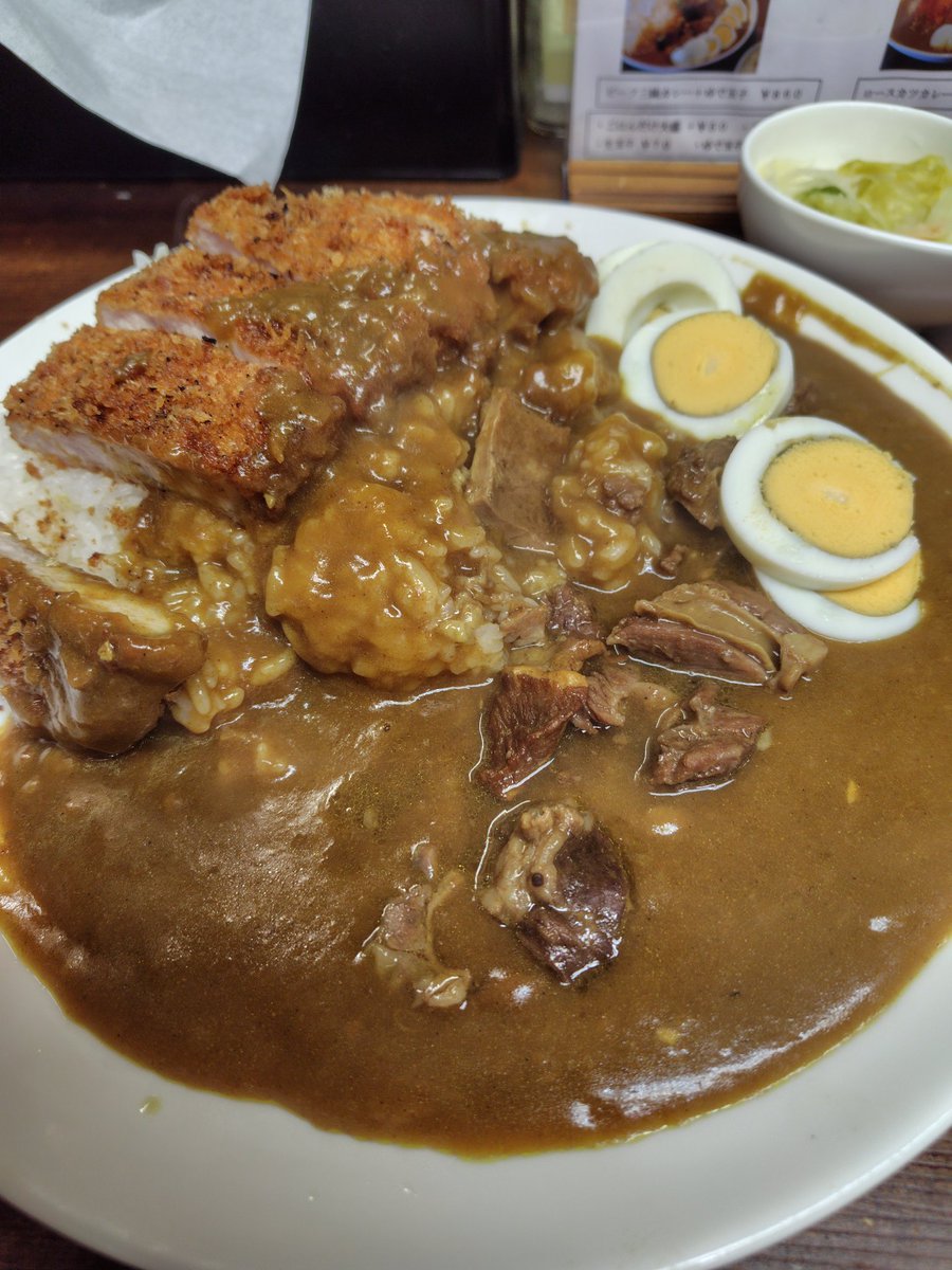 Raquelvailsa's tweet photo. 神戸満喫した1泊2日
1番印象のこったのはセンター地下街
直近マツコの知らない世界で放映したカレー屋にいって美味🍛
新橋、浅草地下街みたいなディープさと広大なマップにたじろきながら満喫
これより帰路🚅 https://t.co/tnE0koPdsD