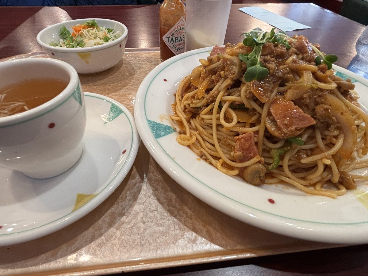 30km11's tweet photo. お昼は喫茶店でミートソースのスパゲッティ🍝 https://t.co/co7er6uEyx