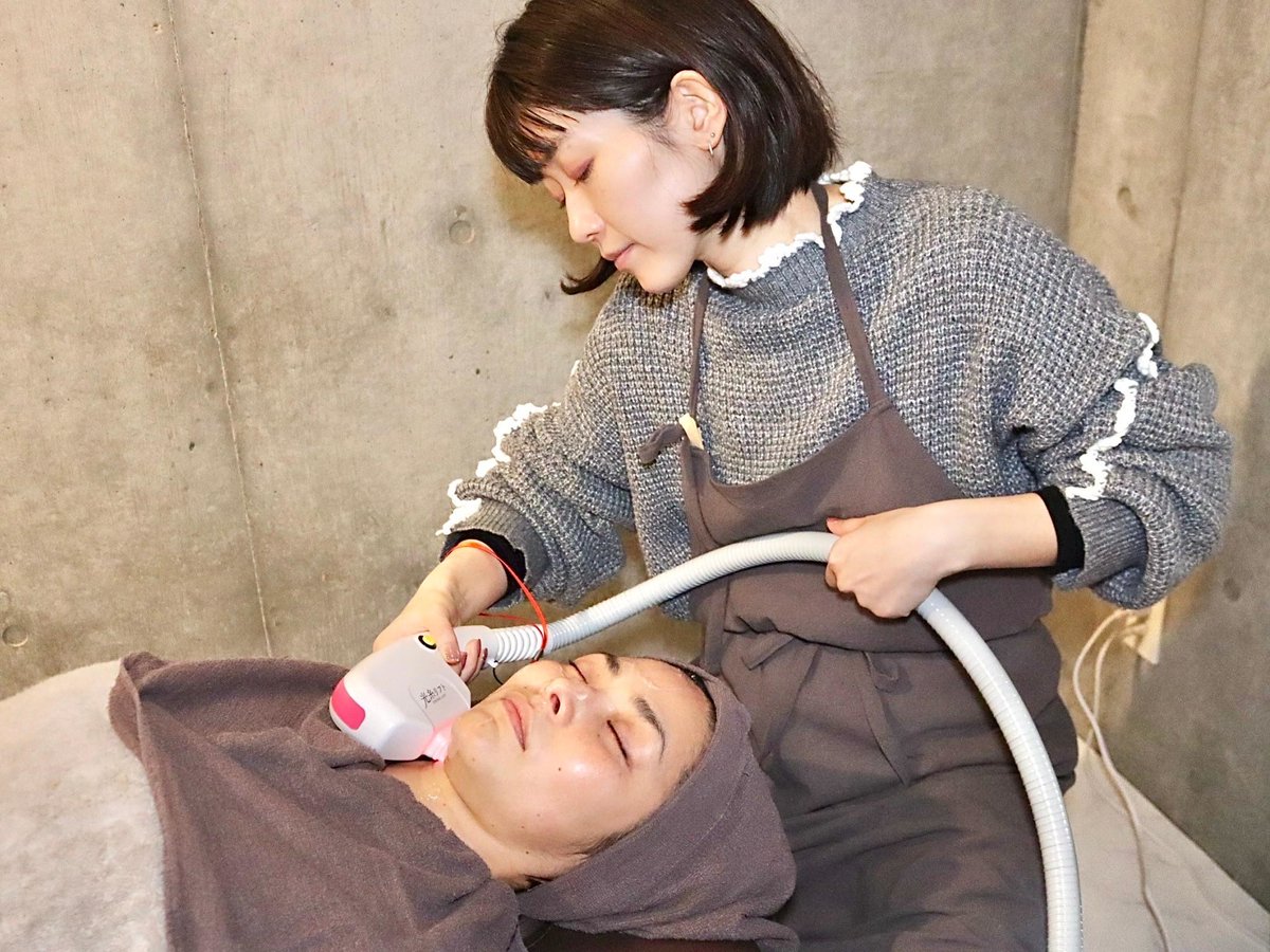 treasure_ikeda's tweet photo. 最近話題の光糸リフトについてまとめています！
良かったらご覧ください。
https://t.co/T0azQ4lzpK

#光糸リフト #フェイシャル #小顔 #たるみ #最新美容機器 https://t.co/Q1JmoHRsE9