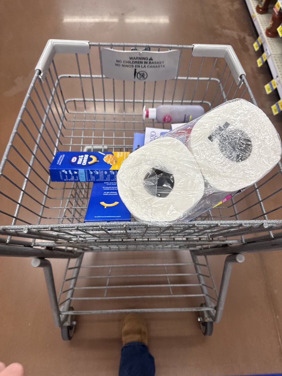 millieparadize's tweet photo. imagine arguing over what goes in the cart together https://t.co/qdqw19QN3Q