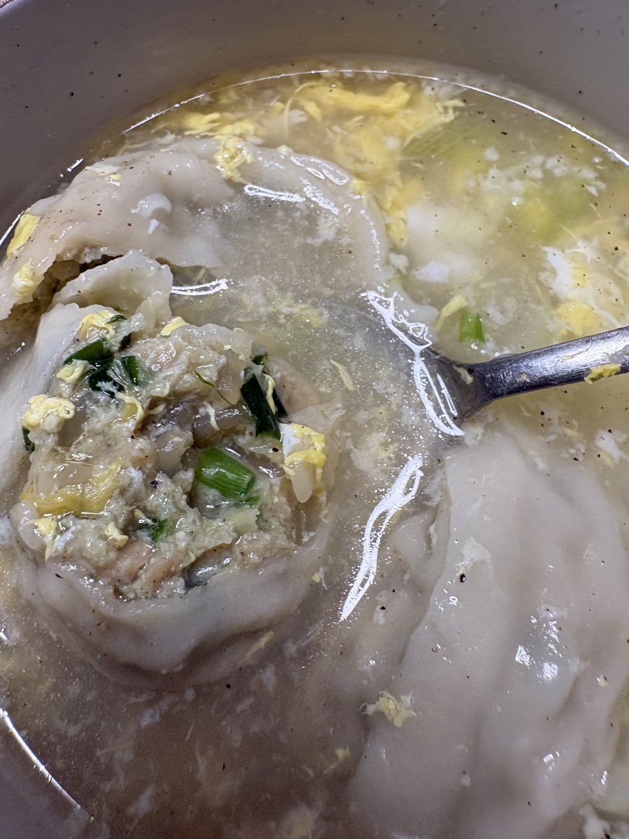 베짱이의하루 tweet media