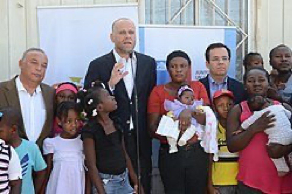 AngelDLaCruz_'s tweet photo. Michelle Bachelet y Gabriel Boric son traficantes de haitianos, miserables, corruptos y criminales https://t.co/3ihTHBu03j