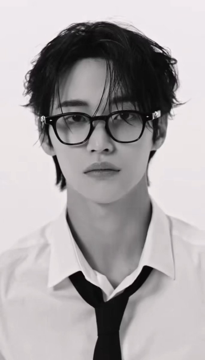 ลูซี่ tweet media