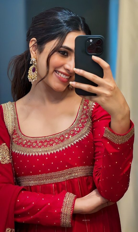 Meghana7_'s tweet photo. Good morning 
#Priyankamohan https://t.co/tUWxrGB3ay