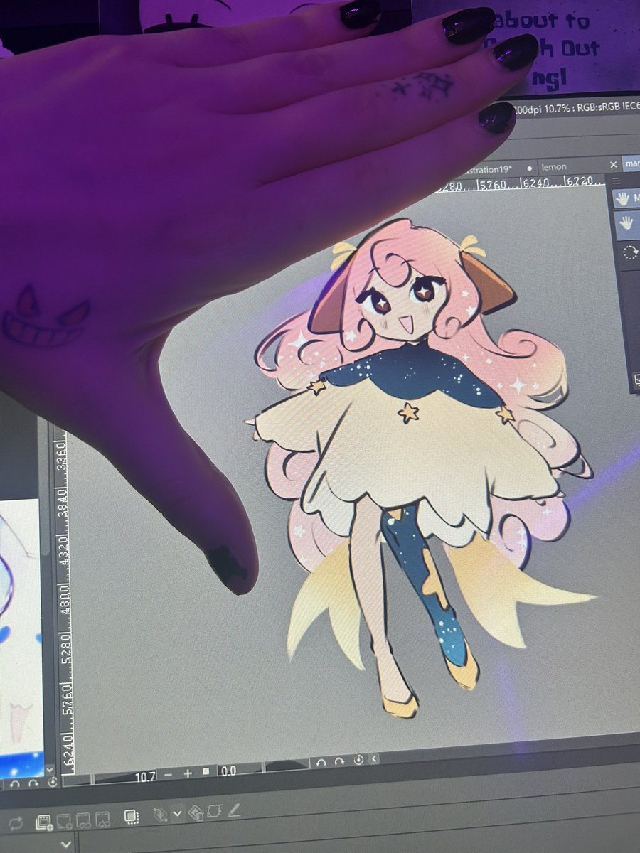 hexchu's tweet photo. My hand is the watermark cuz I’m lazy
But omg… foster fail? I adore her 😭 https://t.co/r7uOJrLuPQ
