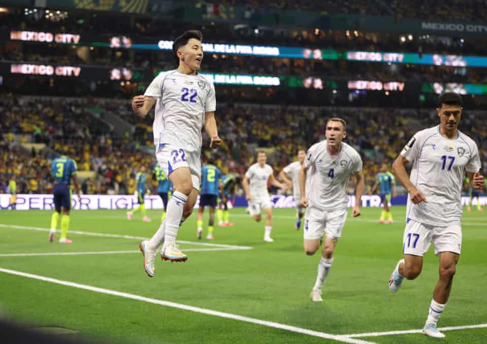 The_FurInfo's tweet photo. 🇺🇿 Uzbekistan : Setali tiga uang dengan Yordania, Uzbekistan mengawali laga debut Piala Dunia dengan kekalahan. Tampil spartan sepanjang laga dan sempat samakan kedudukan jadi 1-1 lewat gol dari Fayzullaev, White Wolves harus mengakui keunggulan Kolombia dengan skor akhir 1-3. https://t.co/pyrZGrh5y0