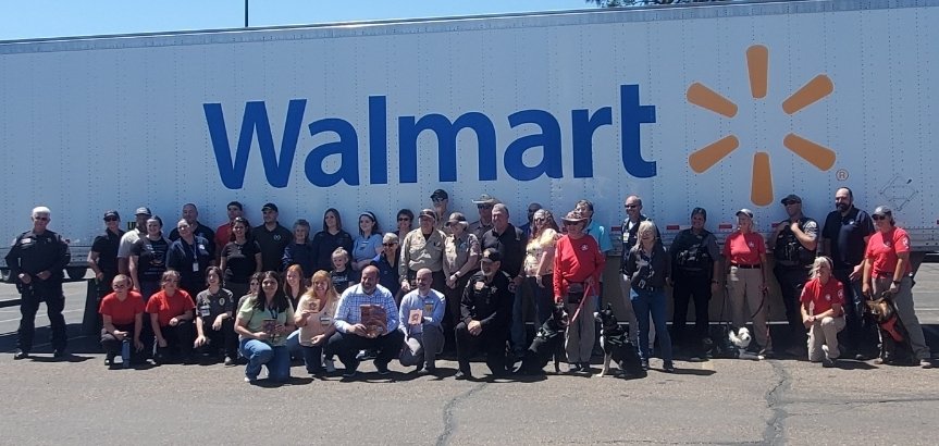 FFROAUSA's tweet photo. At the Show Low Walmart Safety Fair today, our Cadets and Recruits not only educated the public on the importance of car seat safety, but also shared information with young people interested in learning more about the Future First Responders of America  youth training program. https://t.co/gCEFwXUOvL