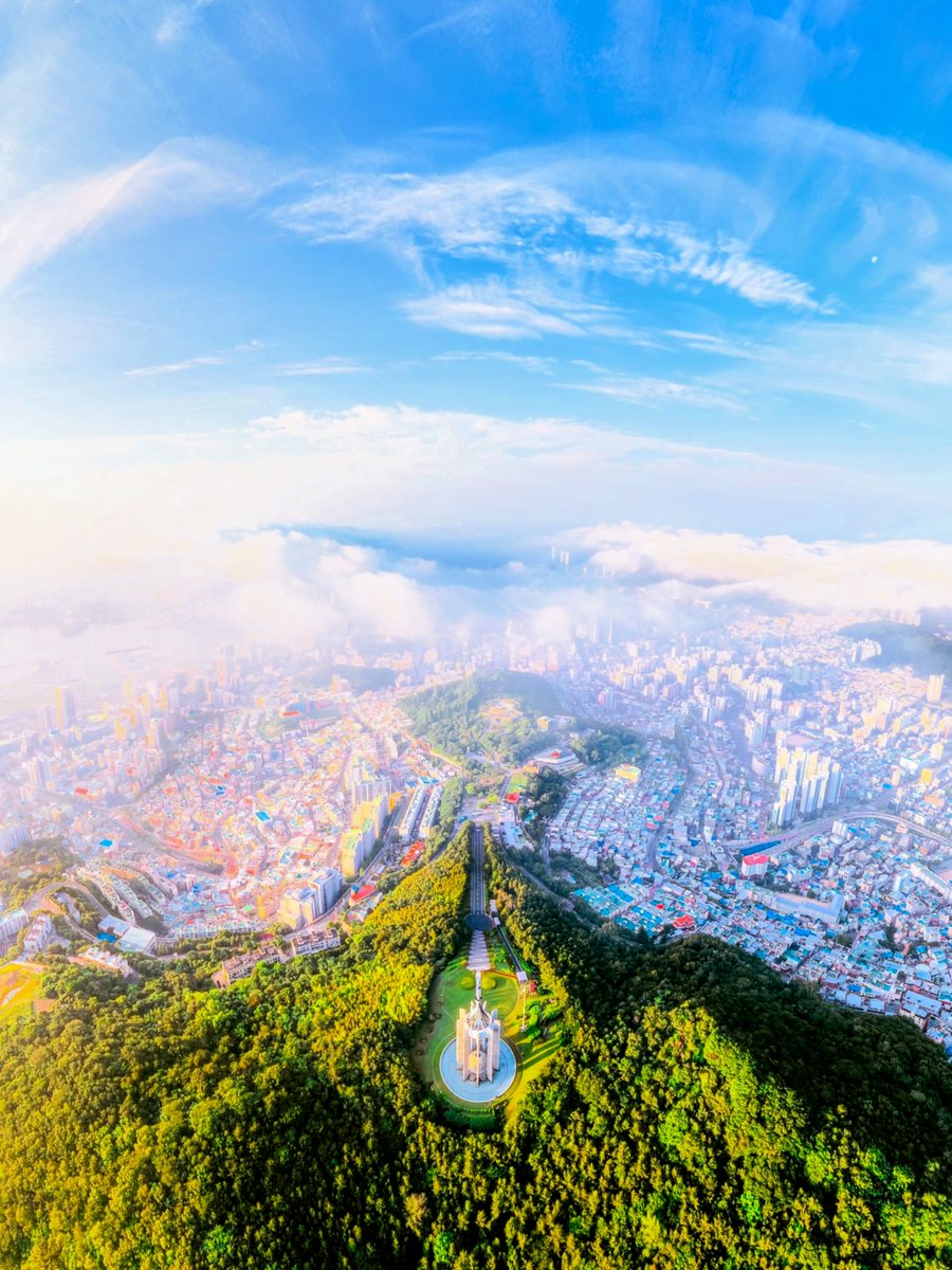 dnegiuk's tweet photo. #Travel
Busan
#SouthKorea https://t.co/kkLlc4YHaa