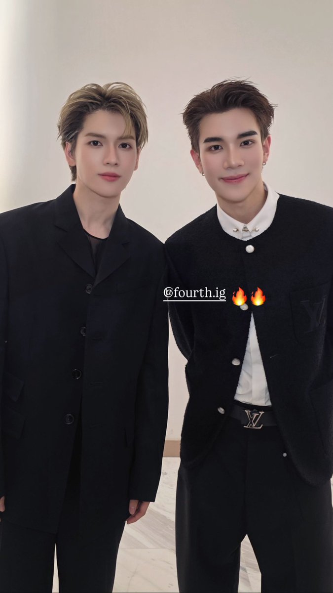 cchajbpxoluwson's tweet photo. ยอร์ชเล่าตอนที่เจอกับโฟร์ทครั้งแรก วันที่เวิร์คช็อปกินข้าวด้วยกัน ทักทายแบบสุภาพมากๆ แต่พอเข้าห้องเวิร์คช็อป ผกกสั่งให้ด่าใส่กันตามบท ซึ่งยอมรับว่าเราทั้งคู่เกร็งและทำตัวไม่ถูกกันมากๆ แต่หลังจากที่เปิดกล้องถ่ายไปสักพัก เราก็สนิทกันเร็ว🫣 โฟร์ทเป็นคนที่น่ารักและมีความเป็นธรรมชาติสูงมาก ในกองเขาจะดื้อๆ คอยสร้างเสียงหัวเราะและบรรยากาศสนุกๆ ไม่ให้กองถ่ายเงียบเหงา แต่เวลาทำงานคือมีความตั้งใจและเป็นมืออาชีพมาก พอสั่งถ่ายปุ้ป เขาจะสลัดความขี้เล่นทั้งหมดแล้วโฟกัสกับบทบาทตรงหน้าทันที ถือเป็นพาร์ทเนอร์ที่เข้าขากันได้ดีมากก

//ไม่แปลกใจว่าทำไมสนิทกันไว ก็หลังกล้องทั้งดื้อทั้งซนเหมือนกันขนาดนี้

#YORCH #POW #파우 #กฤษดาพาราไดซ์ #KijsadaParadise #Fourthnattawat #โฟร์ทณัฐวรรธน์