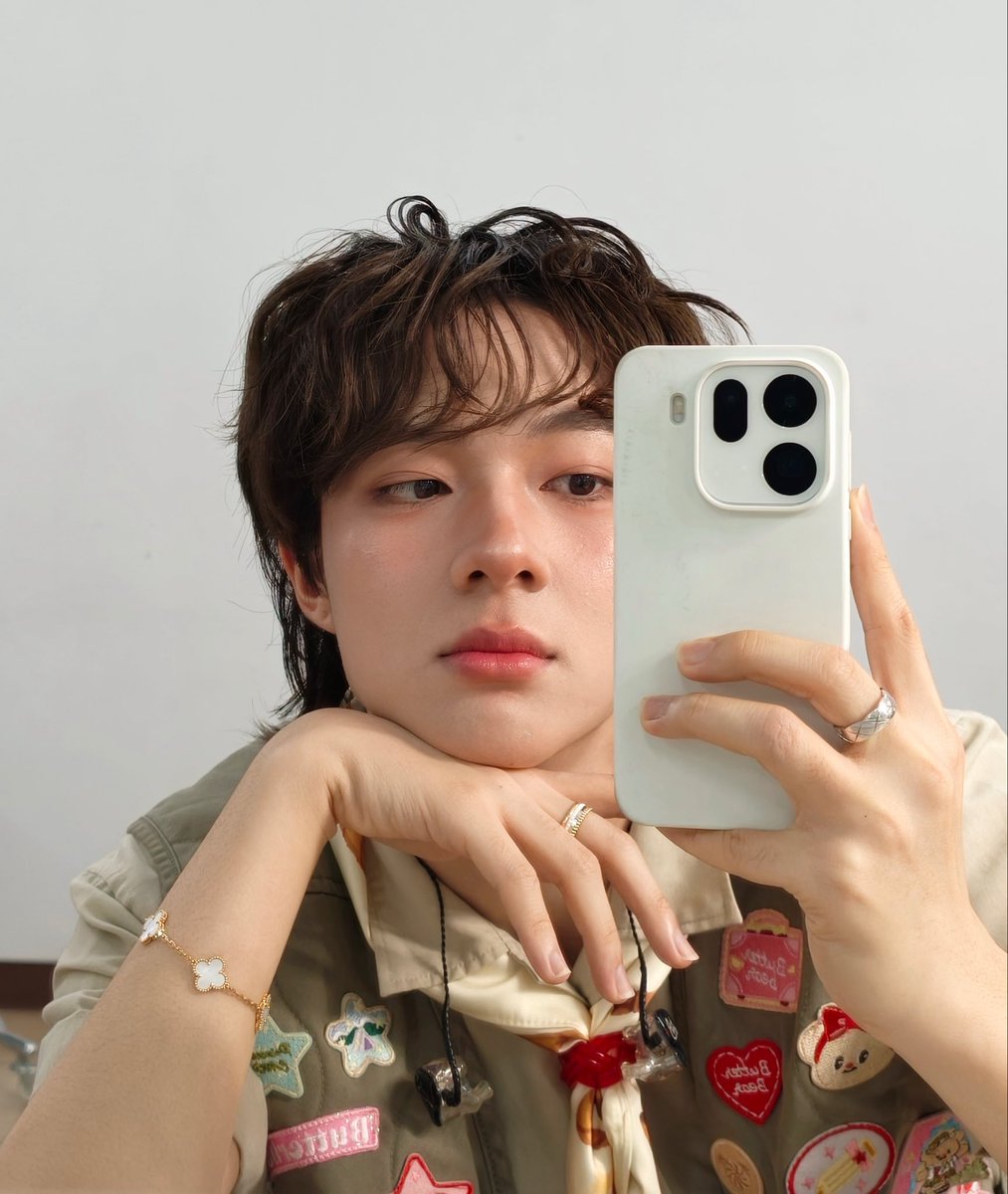 CwrNew's tweet photo. Selfie. 🐻‍❄️ #NuNew https://t.co/wUmjS2SpBF