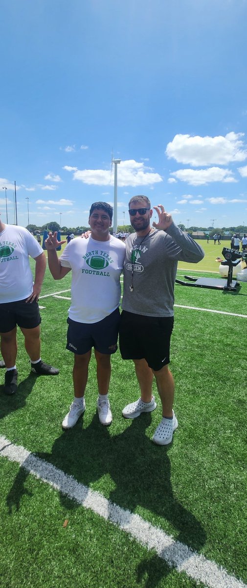 JayV_7374's tweet photo. Good work today at #UNT. Picked up some coaching points, got quality reps, and left with things to improve on this summer. Thank you @OLCoachMattox for the feedback! @coachjwhoward  @coach_oglesbee @coach_isom60 @WHSFBRecruiting #KeepWorking #OLine #GMG https://t.co/DAZBZFHYFX