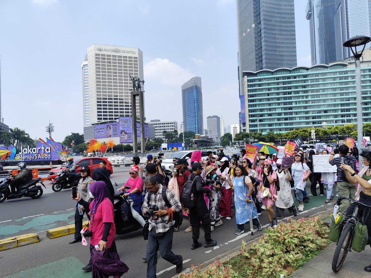 Sudut Pandang tweet media