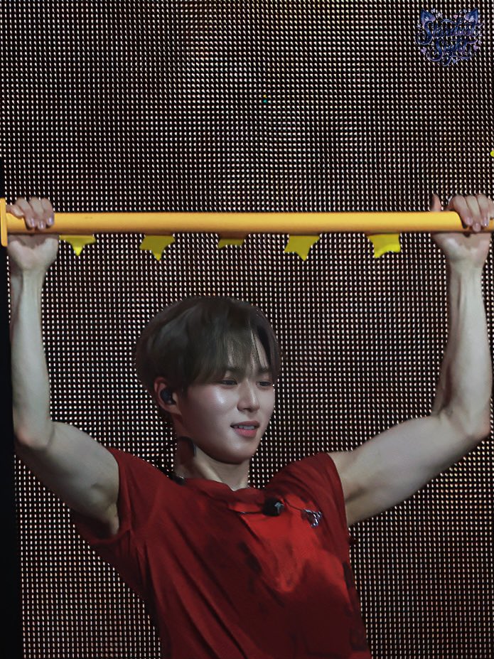 Stardust_Sight's tweet photo. 260613 알디원 팬콘 DAY2 김준서
🦊💪💪
#김준서 #준서 #Ald1         #ALPHADRIVEONE          
#알파드라이브원        
#KIMJUNSEO #JUNSEO https://t.co/TlDlNsNYdl