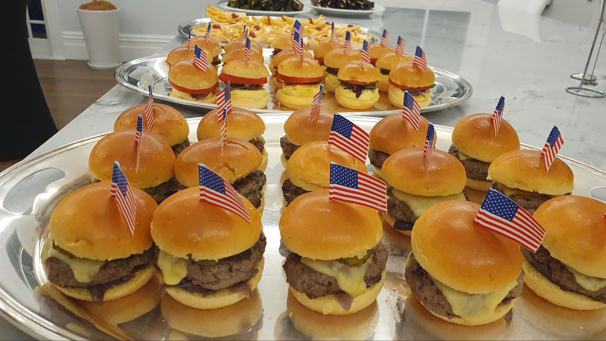 usembassynz's tweet photo. Consul General Melissa Sweeney recently welcomed leaders from Auckland’s civic amenities to celebrate the partnerships that connect New Zealand and the United States through arts, culture, science, and innovation.

From museums and galleries to science centers and community institutions, these organizations help bring people together, spark curiosity, and create opportunities for learning and collaboration.

As we mark the 250th anniversary of American independence through Freedom 250, we reflected on the enduring role of cultural exchange, scientific discovery, and people-to-people connections in strengthening the U.S.-New Zealand relationship.

We look forward to building new partnerships through speaker programs, grants, cultural preservation initiatives, and future public programming that showcases the best of both our countries.

#Freedom250 🇺🇸🇳🇿