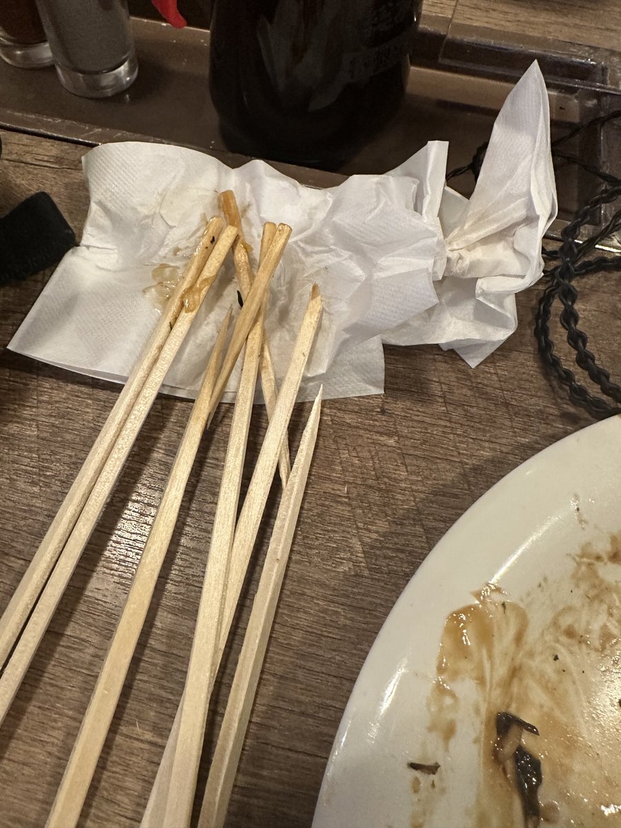ip_Mithuha's tweet photo. https://t.co/z2JgSyJ1Gh
これの23:29
僕もお好み焼で3本折ったから自認かなたそ https://t.co/GeenbaCbVT