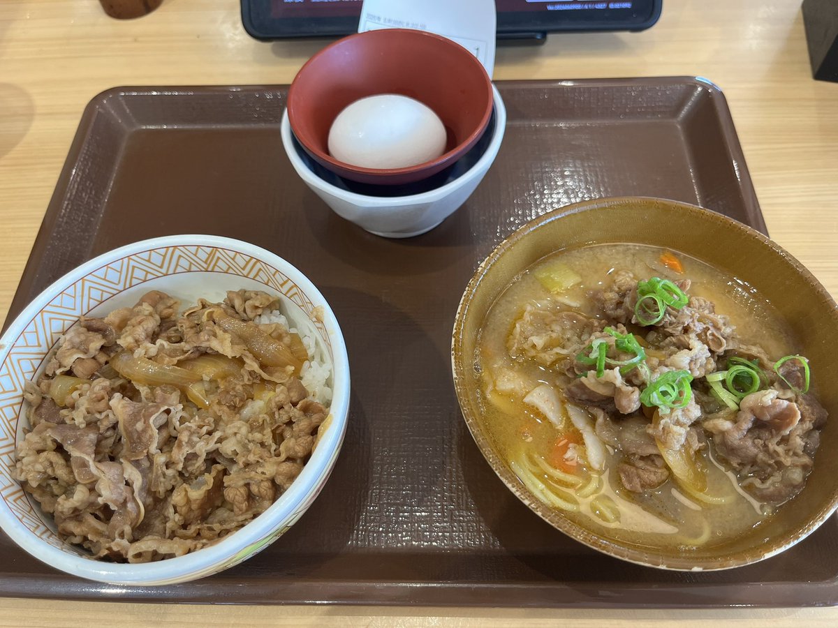 kozono_te's tweet photo. 6/18 すき家
ランチ！ https://t.co/N09CN94lKk