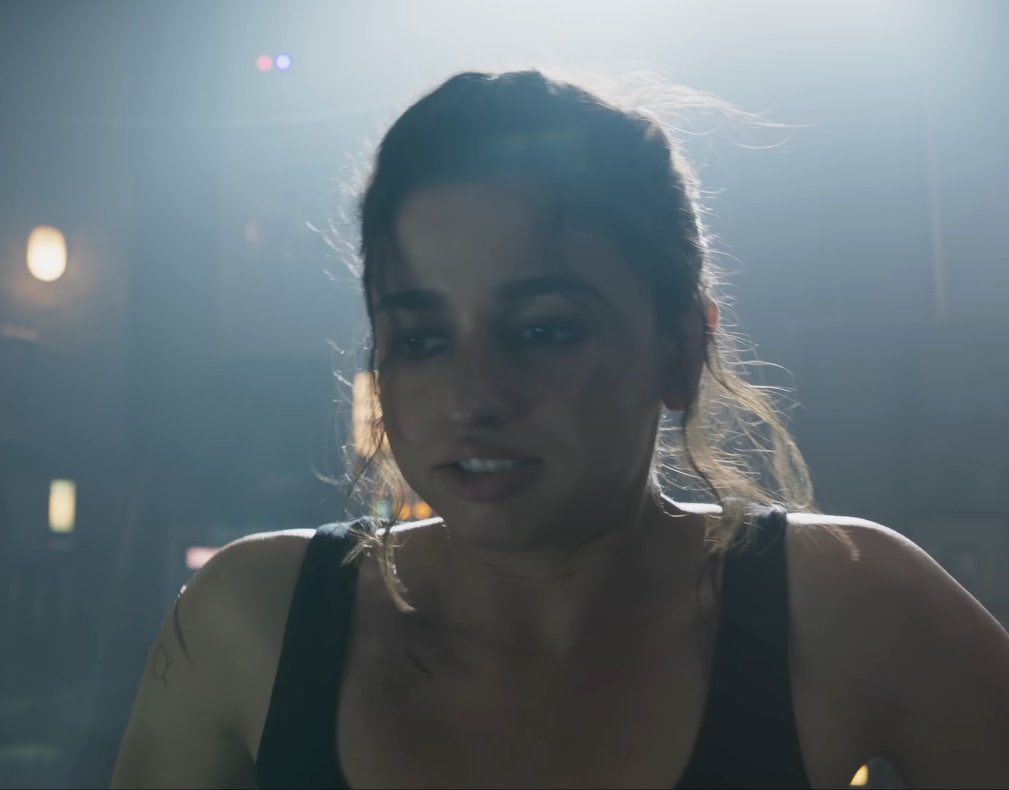 EvilGod2020's tweet photo. @AnilKapoor @aliaa08 @thedeol @shivrawail @yrf It’s proved that Indians are Brainwashed Donkey,

Any normal brain 🧠 would not spend time &amp; money for this girl. https://t.co/Aj9TvgcVfc
