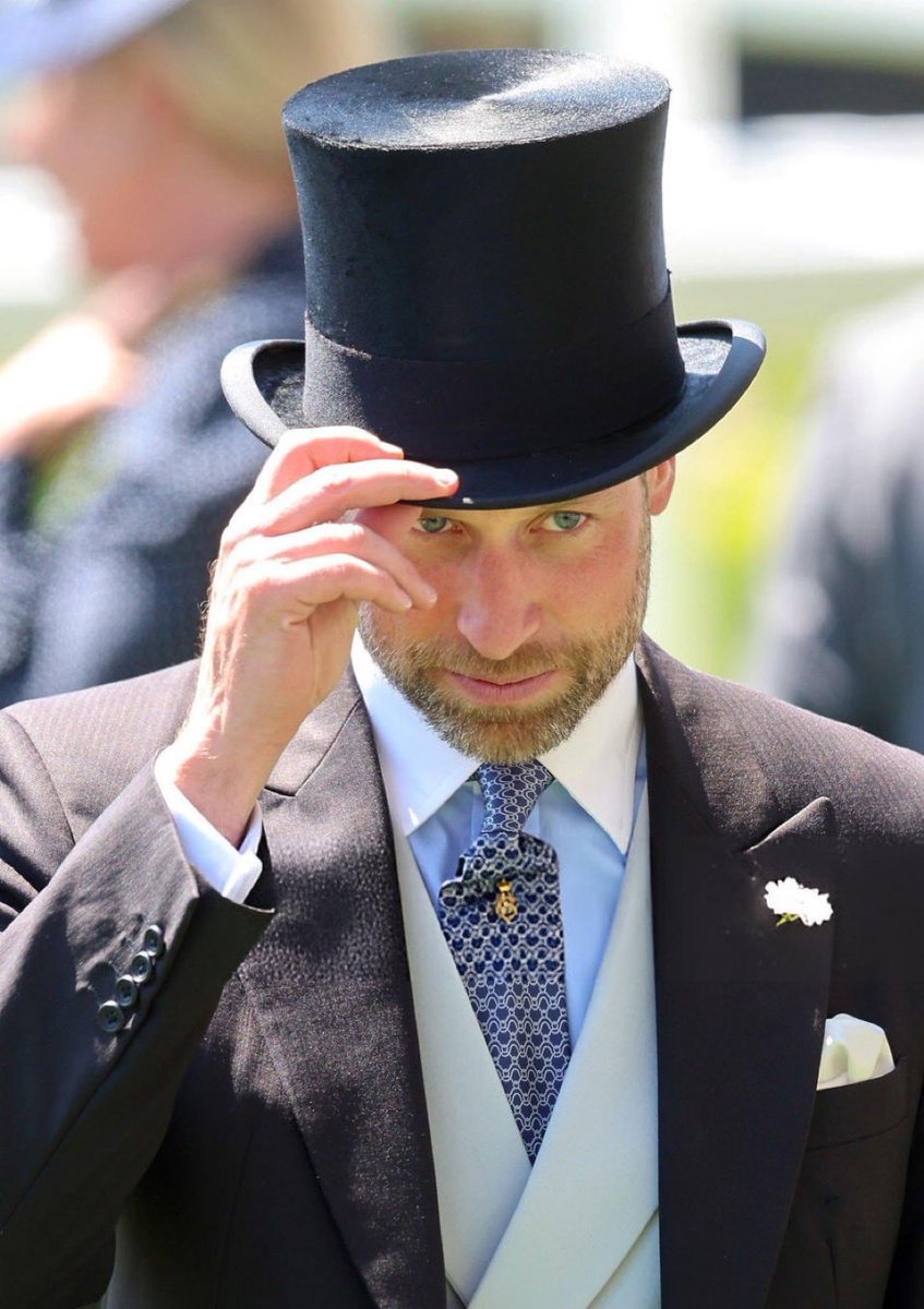 freedom_007__'s tweet photo. Prince William is a handsome man 🔥 https://t.co/RXnOk6TofM