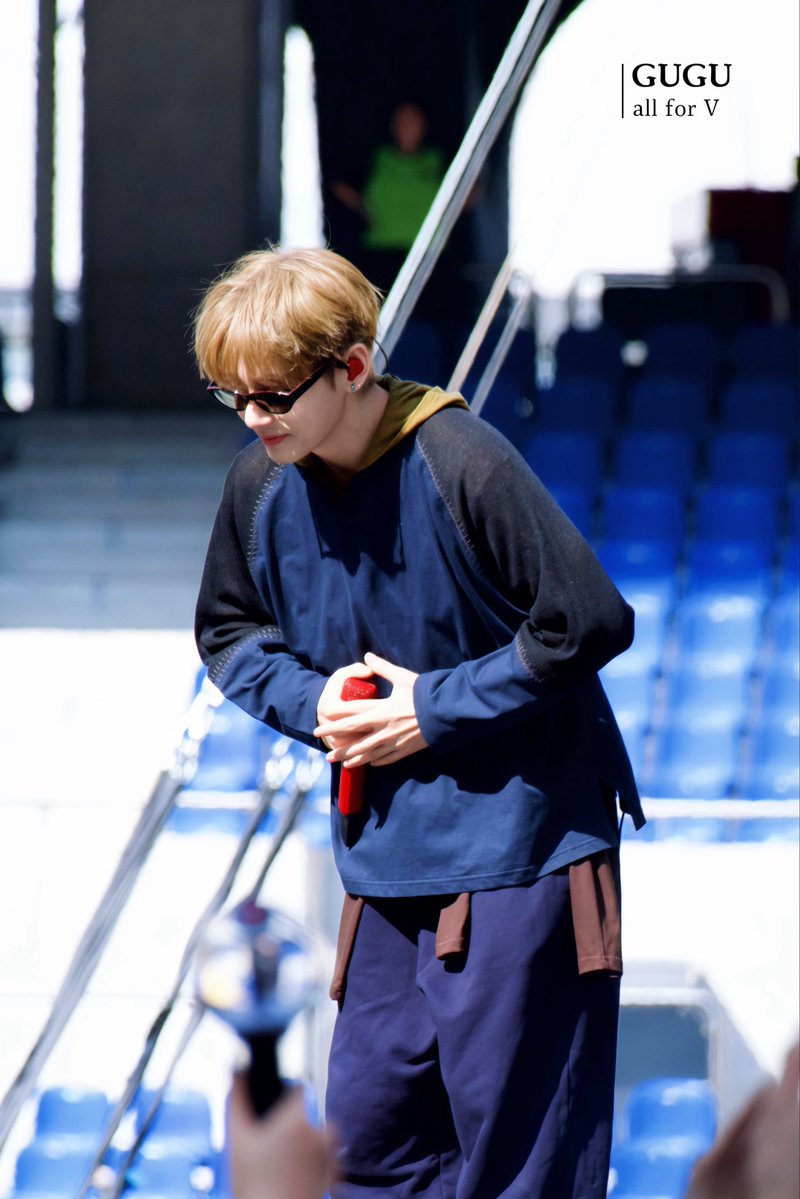 EstrellaV1230's tweet photo. 260613 SC

#뷔 #태형 #TAEHYUNG https://t.co/XOQbx5xvC5