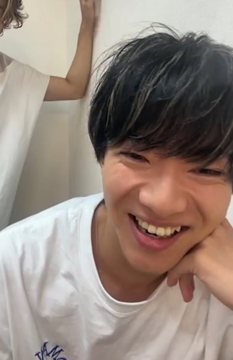 _loveorder's tweet photo. #好きな男の顔4枚並べるとタイプがわかるらしい

こんな感じの笑顔の人が好き(伝われ) https://t.co/yg1rndh3OQ