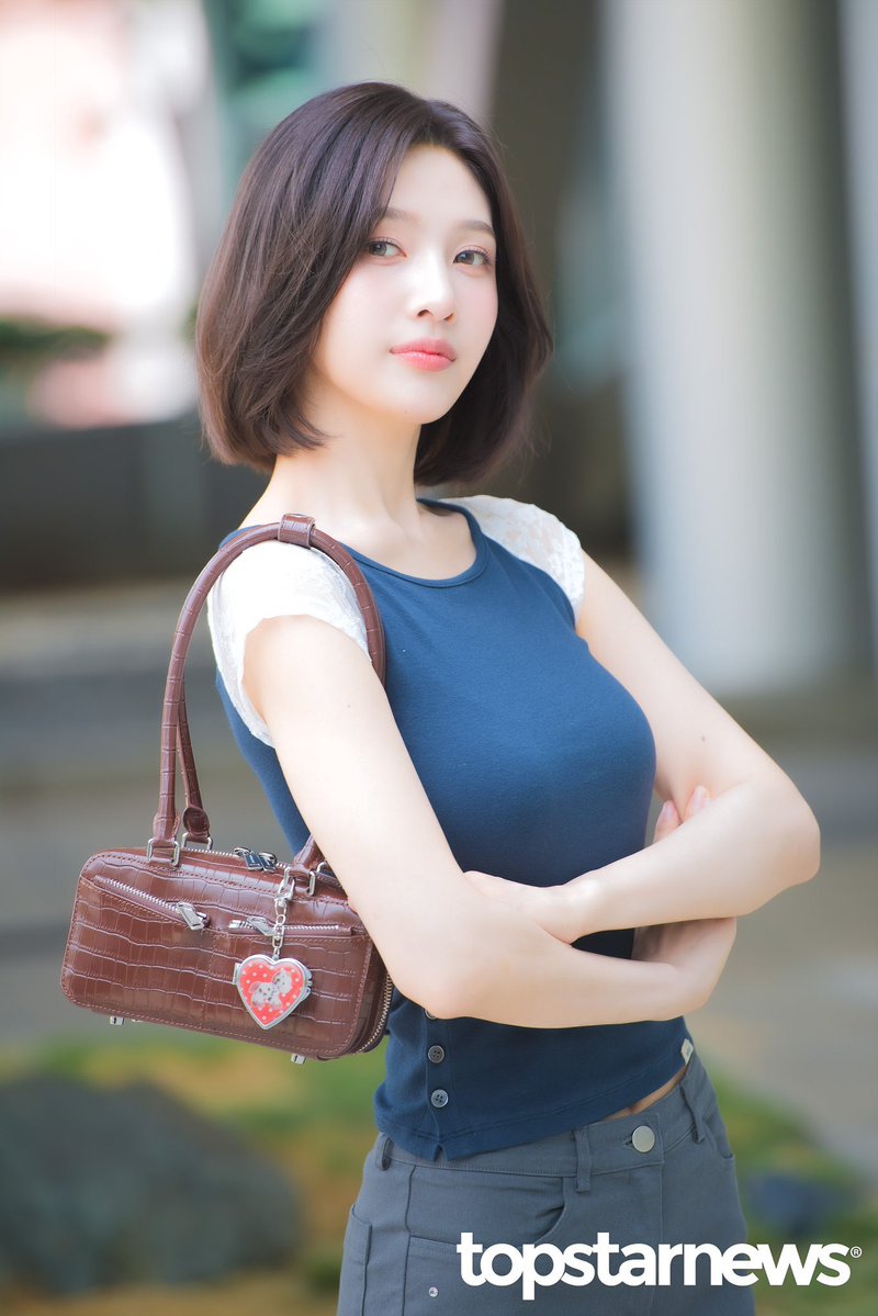 imyourp_joy's tweet photo. Wearing confidence like my favorite accessory and carrying a little happiness wherever I go. https://t.co/6j375SthwF