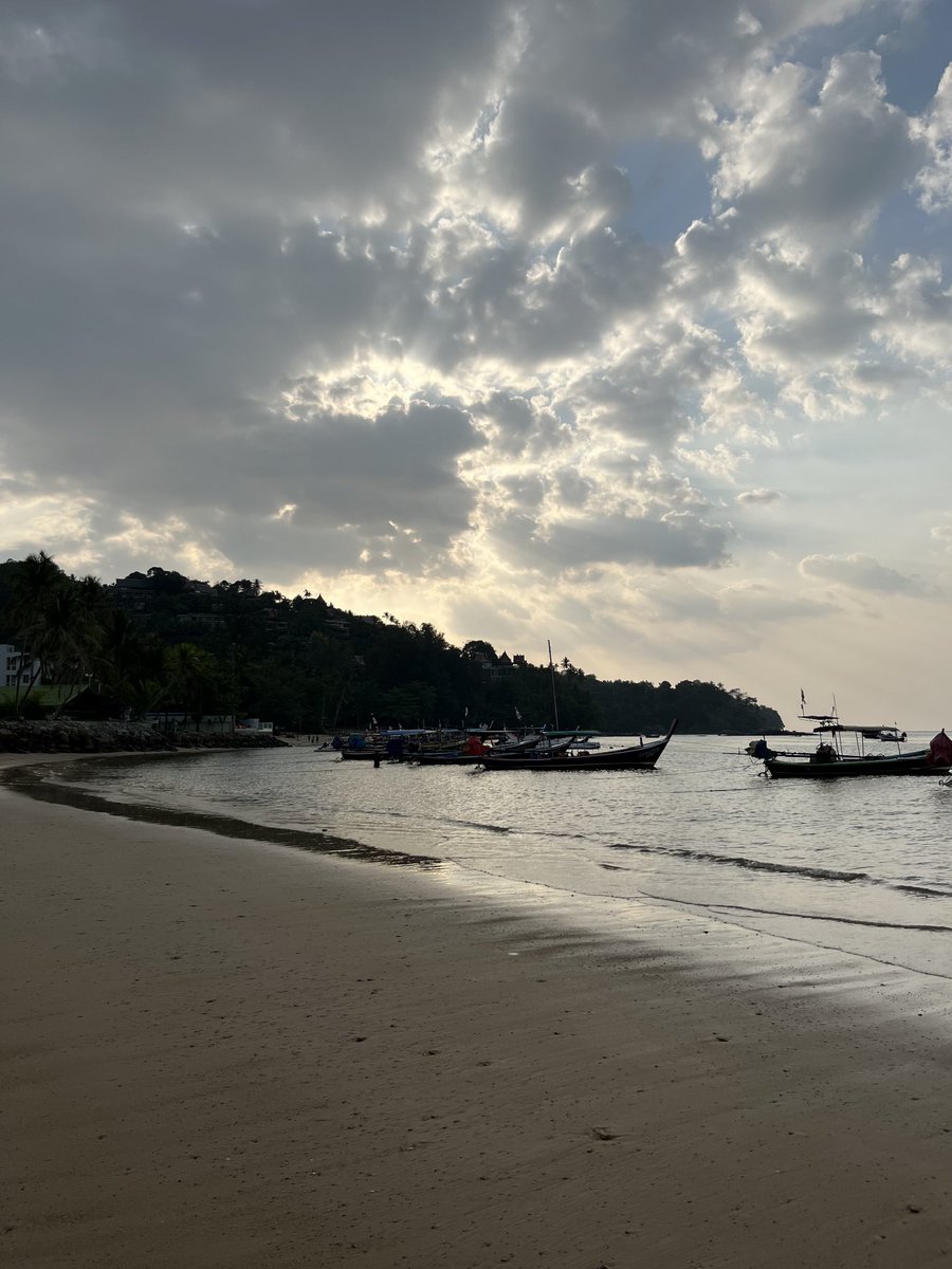 aiddaris2's tweet photo. เงียบสงบ #หาดบางเทา #หาดสุรินทร์ #เชิงทะเล #ถลาง https://t.co/MkjWKvC1jt