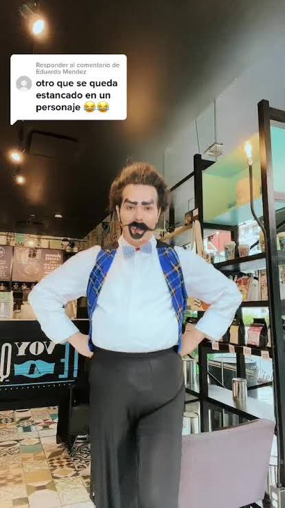 Costalito33's tweet photo. Que le pasó al Daniel Sosa, ya se parece al Ataulfo alv jajajajajajajajajaja https://t.co/J0vrAbETIW
