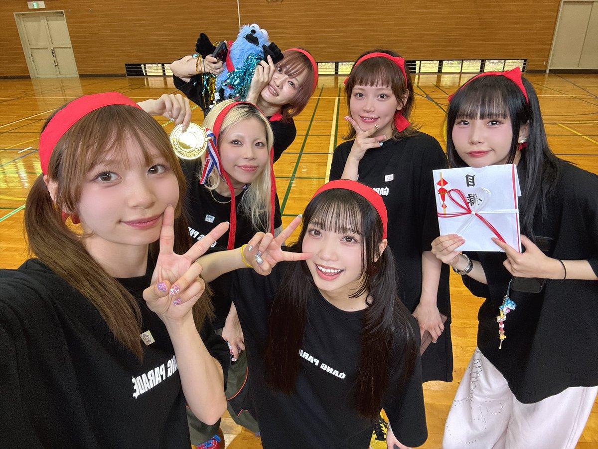 KMAY_GANG's tweet photo. #GANGHOLIDAY スポーツ大会終了✊🏻❤️‍🔥
赤チーム勝利でした✌🏻
最終試合前で同点だったのドラマ過ぎる🥹
汗だくだー！ご飯食べたい🍚♪ https://t.co/yXZFhB7diF