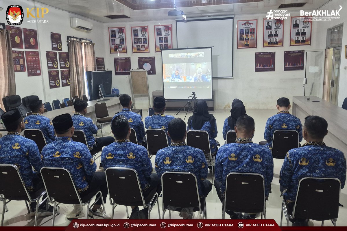 kipacehutara's tweet photo. #TemanPemilih Rabu, 17 Juni 2026, Pegawai Pemerintah dengan Perjanjian Kerja (PPPK) KIP Kabupaten Aceh Utara mengikuti kegiatan Sosialisasi Penegakan Disiplin Bagi PPPK di Lingkungan Sekretariat Jenderal Komisi Pemilihan Umum yang dilaksanakan secara daring.

#KIPAcehUtara https://t.co/ENOxQYkHfx