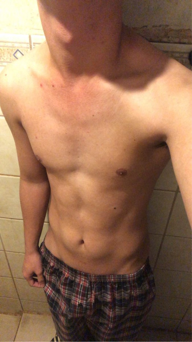 keithmemore_'s tweet photo. the way I've been scared about posting topless pics my whole life bc I was forced to believe that me being skinny was ugly as hek. neow, i'm posting these [and i've also posted pics liek these before] to breakfree from that mentality. and don't forget to get a load of this guy 😋 https://t.co/G3OfWOZke0