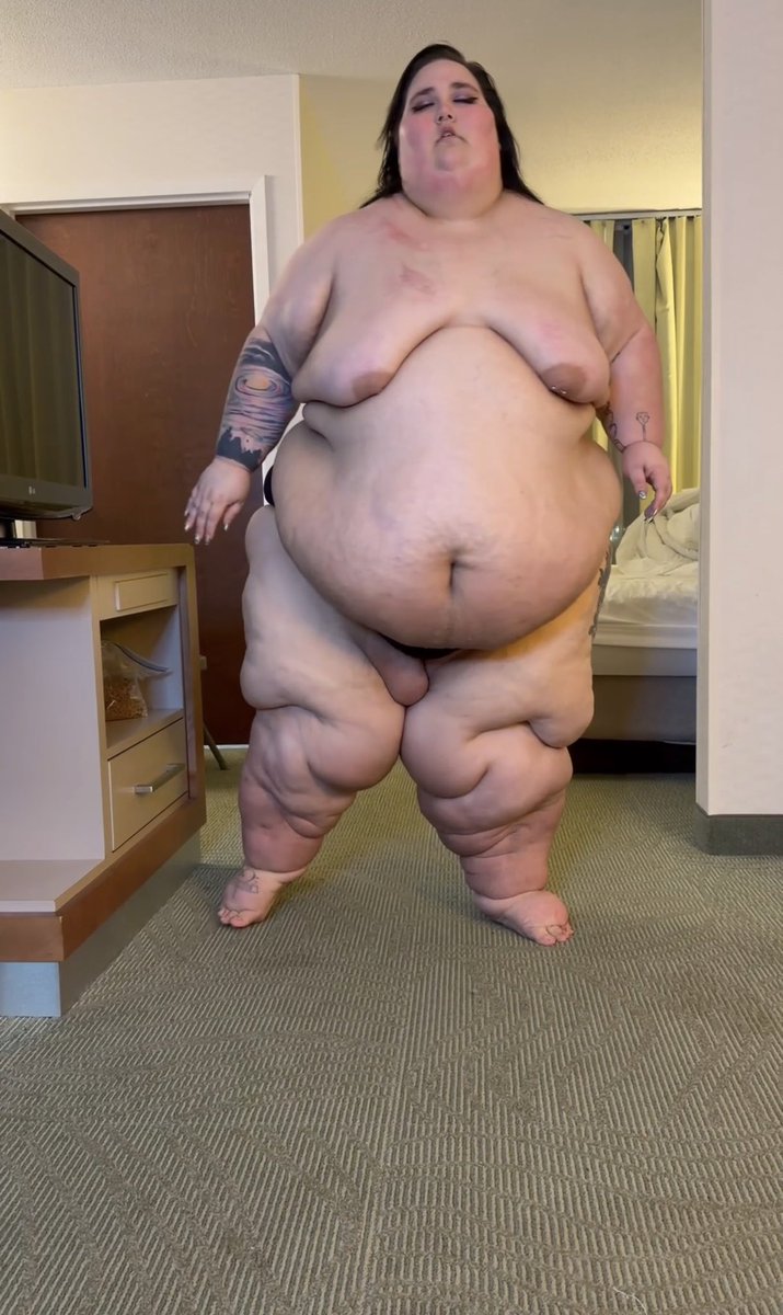 witchylilhippie's tweet photo. She huffs and she puffs but she made a new walking video!!! 🥵🥰

#feedee #feedeebelly #feedeegirl #feedism #ussbbw #ussbbwbelly #ussbbwbellyplay #ussbbwfeedee #ussbbwgoddess #ussbbwlovers 
#ussbbwgainer #feedist https://t.co/O91wB8nYAx