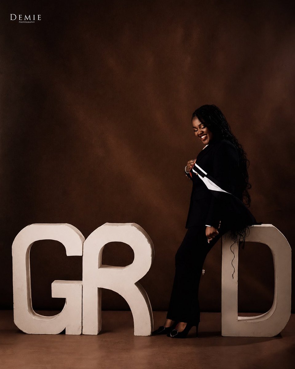 karennambax's tweet photo. Bachelor of Arts in Business Communication from The Malawi University of Business and Applied Sciences 🎓❤️ 

BAddie with a BA🤏🏽 https://t.co/NDUxJ1EKSM