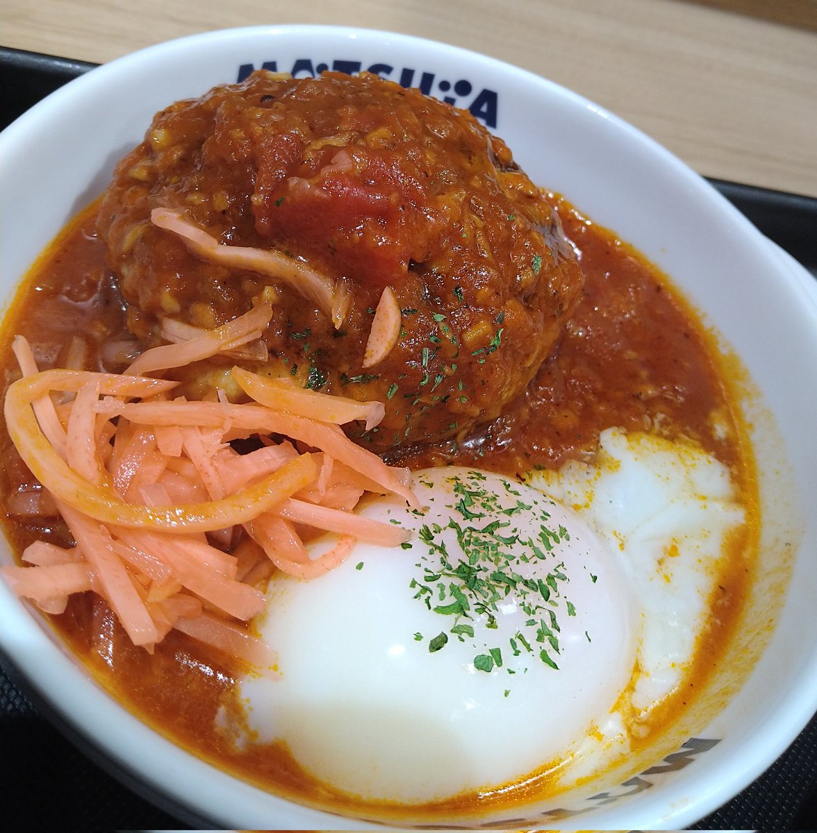 sake_1969's tweet photo. 1億年ぶりにパールロードの松屋に入ったけど、店舗形態が変わっててビックリ←今さら!? https://t.co/are6hhUHGR