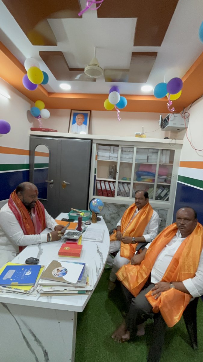 drr4567's tweet photo. పెద్ద అంబర్ పేట్ డివిజన్, పసుమాముల గ్రామంలో వేద క్షే��్ర ప్రైమరీ స్కూల్ ప్రారంభోత్సవ కార్యక్రమంలో స్కూల్ యాజమాన్యం ఆహ్వానం మేరకు పాల్గొని రిబ్బన్ కటింగ్ చేసి ప్రారంభించడం జరిగింది. #DandemRamReddy #IbrahimpatnamConstituency https://t.co/TdmRfVc5on