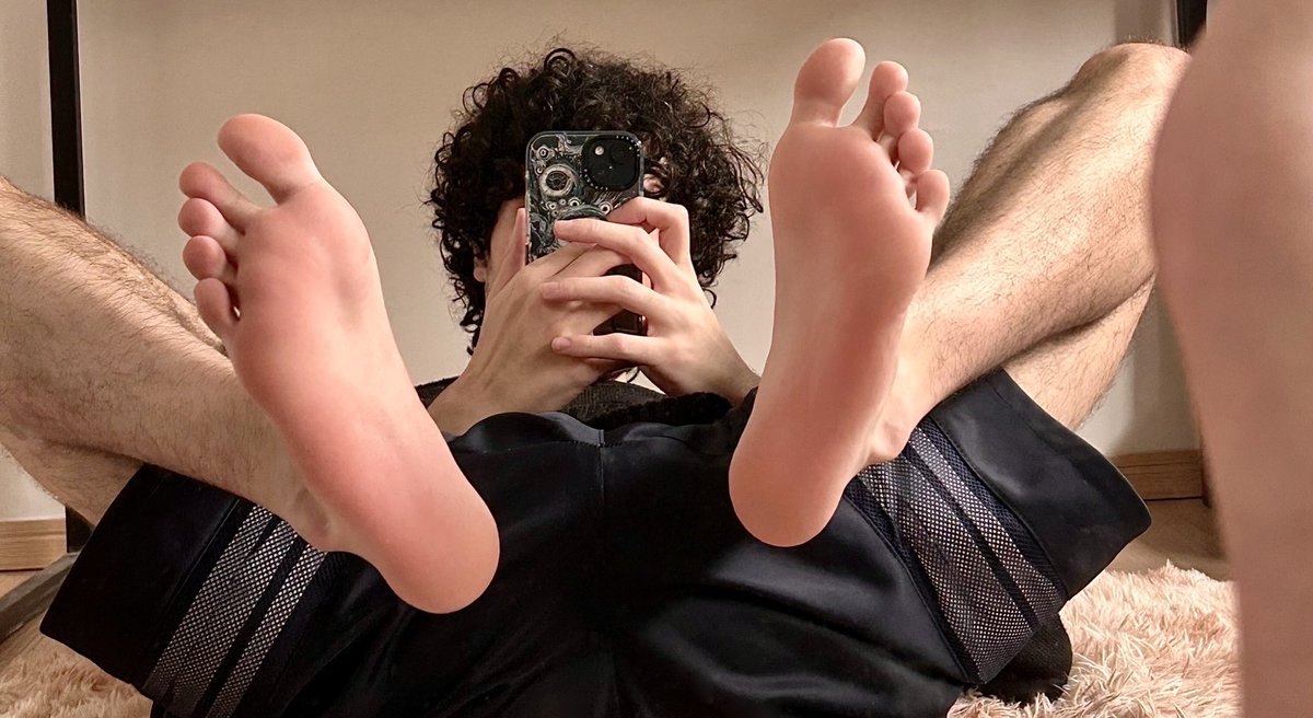 gatinhopsspss's tweet photo. (´͈  ᵕ `͈ ）
🦶🏻🦶🏻 https://t.co/4hwaeK3jLX