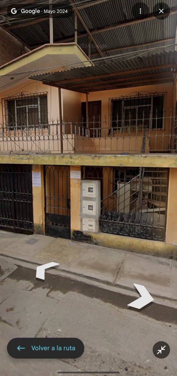 Miserabl3_Girl's tweet photo. Gente por favor me ayudarían difundiendo esto, están m4tand0 gatitos en Lima, Villa el Salvador :(
Ya van 7 gatitos qué murieron
Adjunto las pruebas y la casa de quien está haciendo esto https://t.co/PUwZaBtz7n