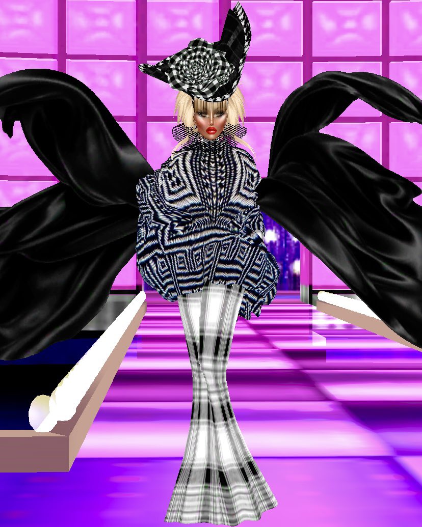 JasonsDragRace's tweet photo. Oh, you missed us? We missed you more. 👋🏽 #MamaJay’s BACK, back, back again for her FIRST episode of 2026—#JasonsDragRaceUK RETURNS this FRIDAY! 📺🩷 After our mid-season break, the iconic #SnatchGame² acts as the #Semifinals we’ve all been waiting for.
Only on @SMTVPlus. ⏯️ https://t.co/J1wk6zAjrV