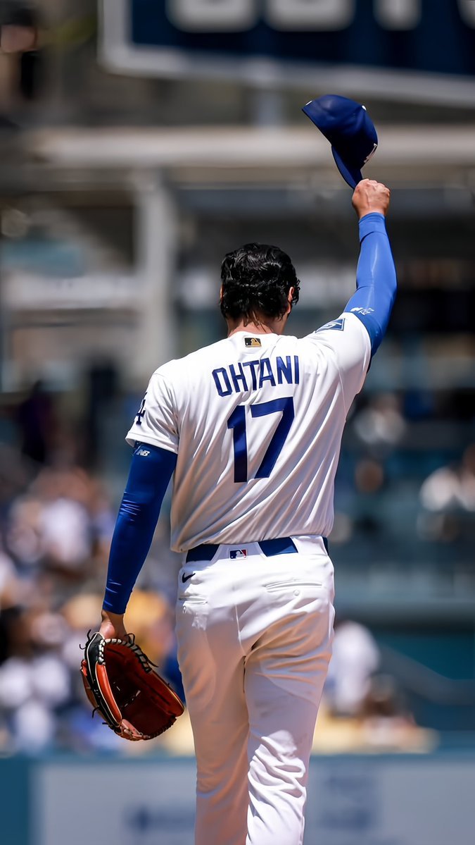 hunniesho's tweet photo. my pitcher, my dh, my two-way superstar 

i'll always ALWAYS root for you, shohei ohtani 🤍 https://t.co/LI5lOiOQg2